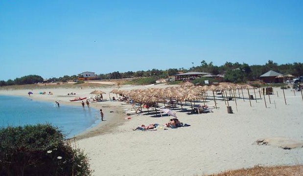 Spiaggia Porto Corallo, la spiaggia della storia